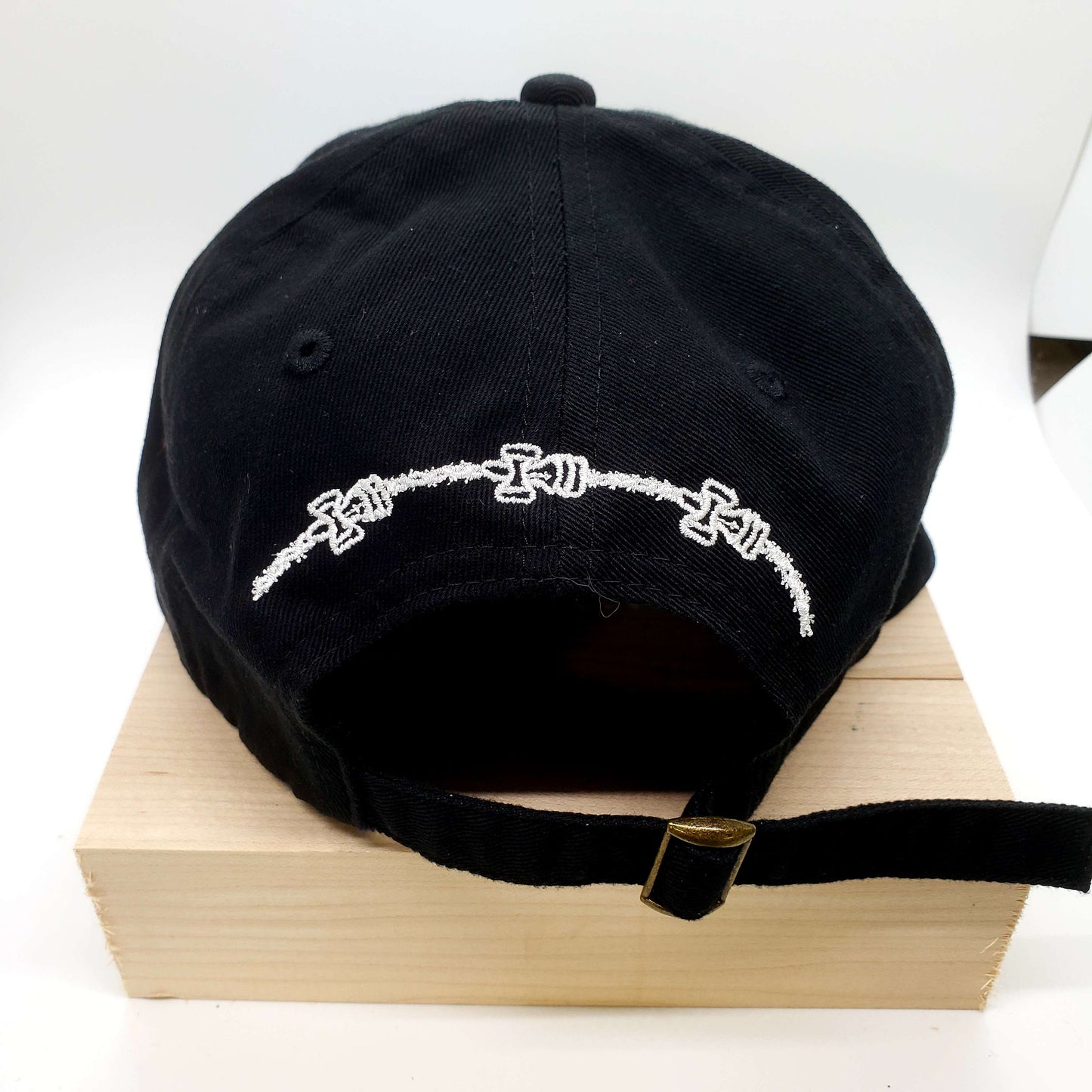 METAL OCCULT LOGO DAD HAT